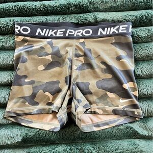 Nike Pro  Athletic Camo Shorts